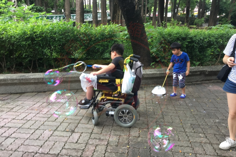 0818-親子泡泡秀 (1)