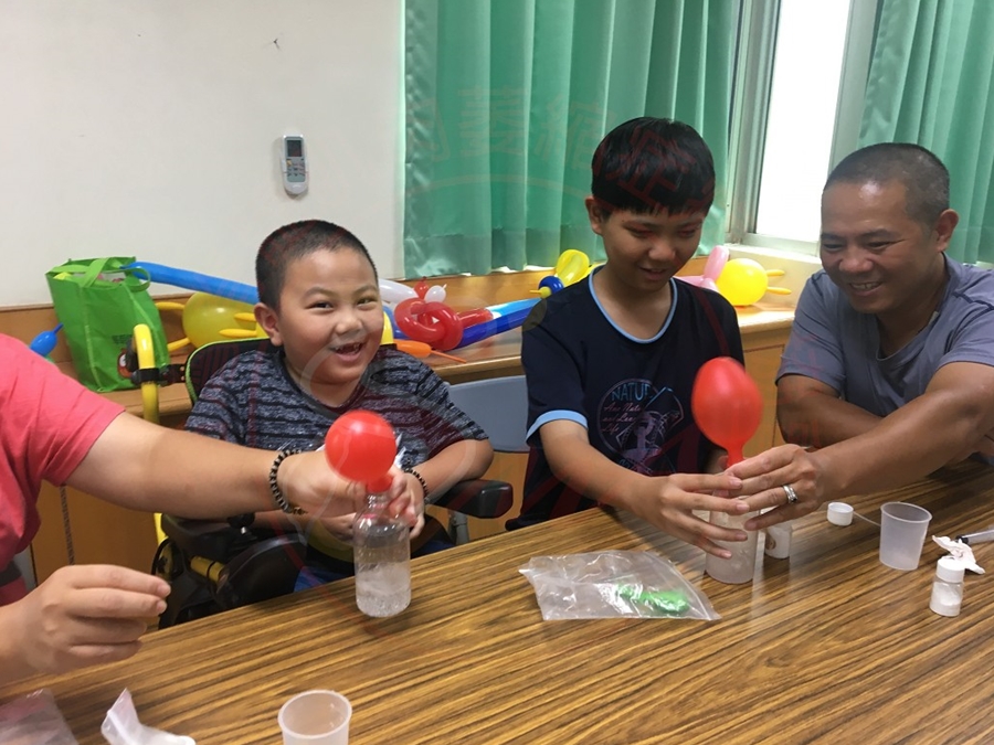 0928親子小學堂-魔法氣體 (22)